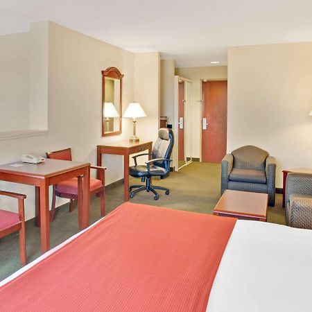 Days Inn & Suites By Wyndham Laurel Near Fort Meade Exterior foto